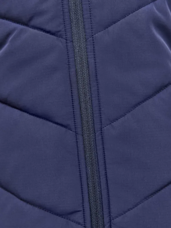 1911001-396000_ADV Explore Hybrid Jacket W_Closeup5.jpg